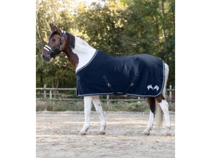 Lucky Fleece odpocovací deka s křížovým zapínáním Waldhausen (Velikost 85 cm, Barva night blue)